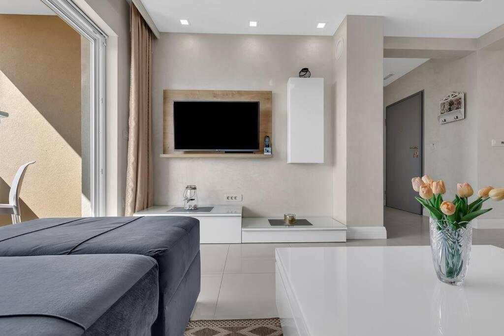 Apartment Hrvoje -Nur 50M Bis Zum Meer - Makarska Exklusiv Promajna Exterior foto